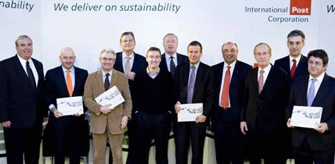 Postal CEOs present IPC Postal Sector Sustainability Report